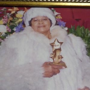 Meet your Posher, Earnestine